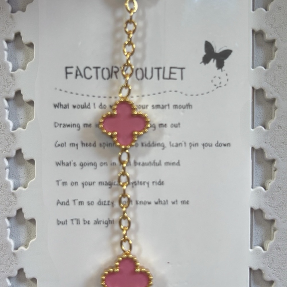Pink Clover Bracelet Gold Tone Stainless Steel New - Picture 3 of 3
